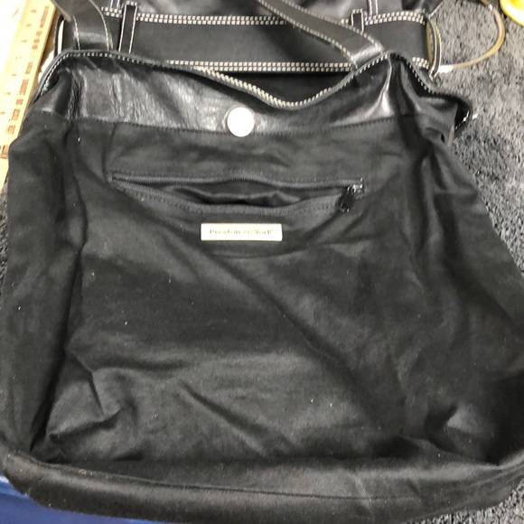Preston & York Black leather shoulder bag - Picture 3 of 9